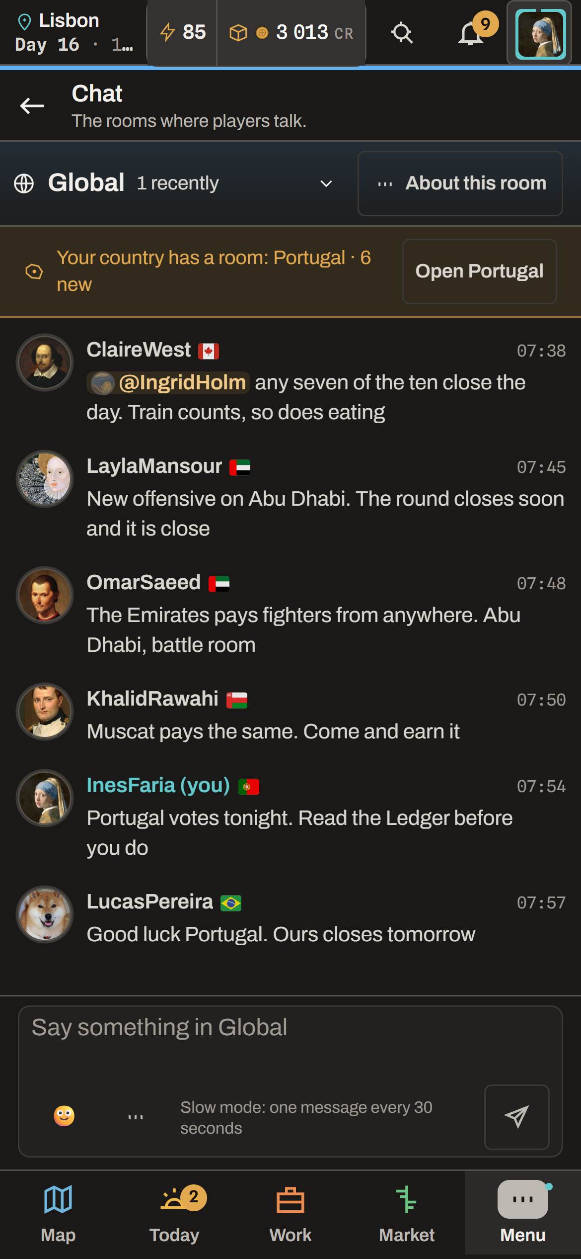 Der Weltchat auf dem Handy: Spieler mit Shakespeare, Napoleon und einem Shiba Inu als Profilbild reden über den Krieg und die Wahl in Portugal.
